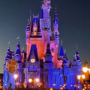 Meet your Posher, Carla